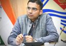 सब जगह से थक हार जनता दर्शन में डीएम के समक्ष विधवा रेनू ने लगाई न्याय की गुहार