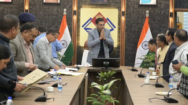 प्राप्त सुझाव; मानको में संशोधन; चयन कमेटी निर्धारण आपके सौजन्य व विमर्श से ही होगा: डीएम