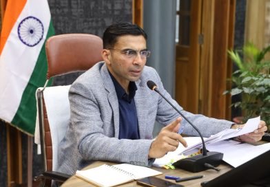 निजी मेडिकल स्टोर से दवा खरीदने के लिए विवश थे आमजन; जिला प्रशासन की कार्रवाई सखते में दवा माफिया