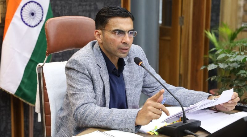 निजी मेडिकल स्टोर से दवा खरीदने के लिए विवश थे आमजन; जिला प्रशासन की कार्रवाई सखते में दवा माफिया