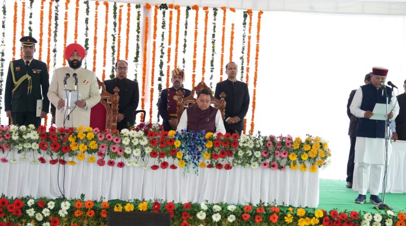 राज्यपाल ने दिलाई नए पांच मंत्रियो को शपथ 