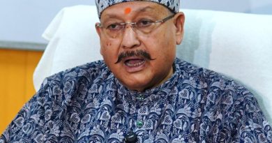 यात्रा व्यवस्था में लगे कर्मचारी, अधिकारी “अतिथि देवो भव:” की भावना से कार्य करें: महाराज