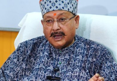 यात्रा व्यवस्था में लगे कर्मचारी, अधिकारी “अतिथि देवो भव:” की भावना से कार्य करें: महाराज