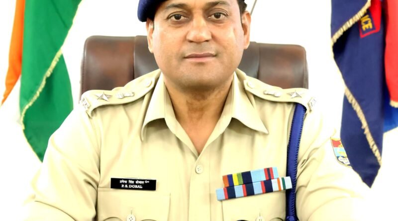 अनाधिकृत रूप से हूटर का प्रयोग करने तथा चालक द्वारा शराब पीकर वाहन चलाने पर वाहन को किया सीज, चालक को किया गिरफ्तार