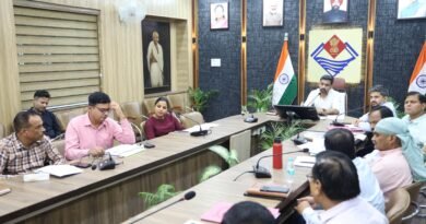 जिलाधिकारी ने असंतोष व्यक्त किया तथा संयुक्त मजिस्ट्रेट मसूरी को मामले की जांच कर सात दिवस के भीतर विस्तृत रिपोर्ट प्रस्तुत करने के निर्देश दिए