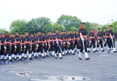 राष्ट्रपति ने भारतीय सैन्य अकादमी के 158वें नियमित तथा 141वें तकनीकी स्नातक पाठ्यक्रम की भव्य पासिंग आउट परेड की की समीक्षा
