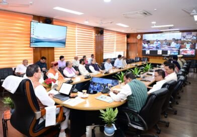 चारधाम यात्रा से जुड़े जिलों के डीएम और एसपी नियमित समीक्षा कर व्यवस्थाएं और बेहतर बनाएं……………मुख्यमंत्री*
