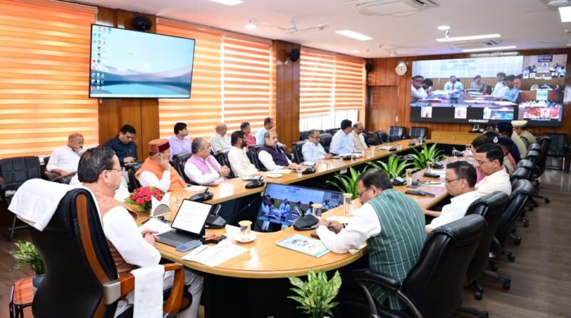 चारधाम यात्रा से जुड़े जिलों के डीएम और एसपी नियमित समीक्षा कर व्यवस्थाएं और बेहतर बनाएं……………मुख्यमंत्री*