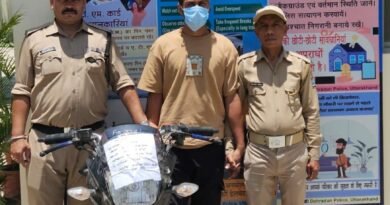 पटेल नगर क्षेत्र में हुई वाहन चोरी की घटना का दून पुलिस ने किया खुलासा चोरी की गई मोटर साइकिल हुई बरामद