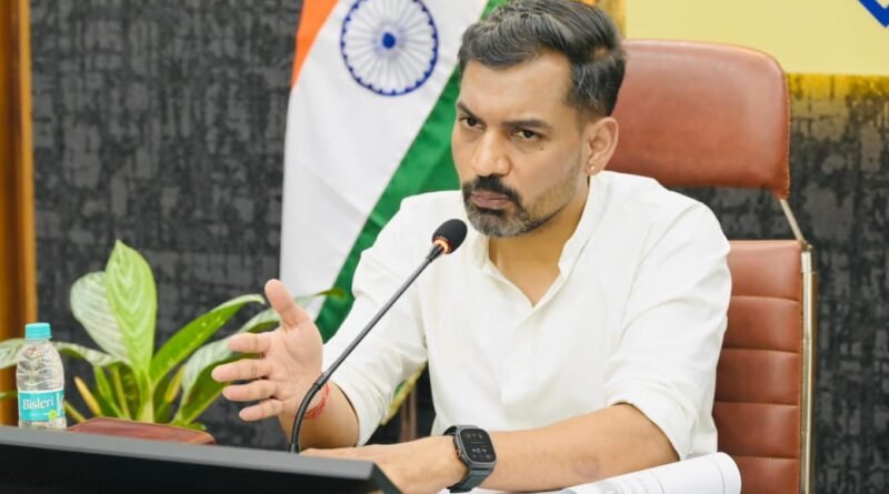 परियोजनाओं के लिए भूमि चयन हेतु डीएम ने की तहसीलदारों की जिम्मेदारी तय; एसडीएमस को अनुश्रवण के निर्देश