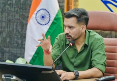 स्वरोजगार योजनाओं के आवेदन लटके तो खैर नहीं, अस्वीकृति का देना होगा स्पष्ट कारण………..डीएम
