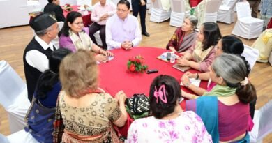 साहित्यकार समाज का दर्पण होने के साथ-साथ उसे सही दिशा देने वाले मार्गदर्शक भी होते हैं………मुख्यमंत्री