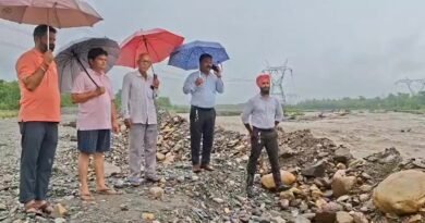 नदियों में बढ़ा जलस्तर सुरक्षा दीवार ने रोकी तबाही