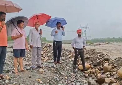 नदियों में बढ़ा जलस्तर सुरक्षा दीवार ने रोकी तबाही