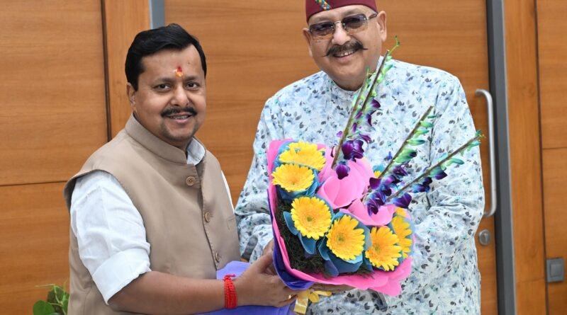 महाराज ने की भाजपा के राष्ट्रीय अध्यक्ष नितिन नबीन से की शिष्टाचार भेंट*