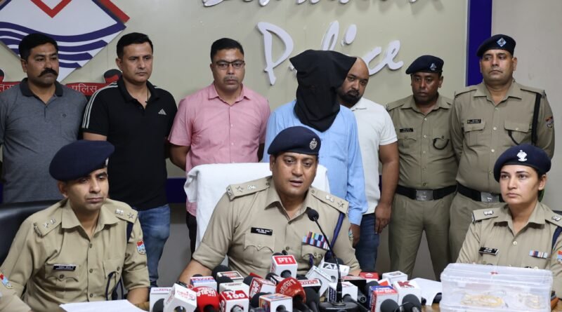 आंध्र प्रदेश का शातिर अंतर्राज्यीय चोर आया दून पुलिस की गिरफ्त में
