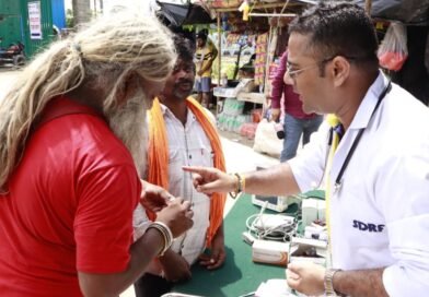 सुरक्षा, सेवा और समर्पण का संगम—SDRF ने शंकराचार्य चौक पर लगाया निःशुल्क चिकित्सा शिविर