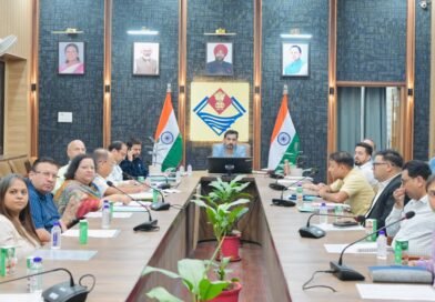 कम लिंगानुपात वाले गांवों को चिह्नित कर रेड जोन बनाने, अल्ट्रासाउंड केंद्रों की नियमित निगरानी करने तथा भ्रूण के लिंग की जांच कराने और करने वालों के विरुद्ध कठोर कार्रवाई के दिए निर्देश