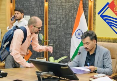 बुजुर्गों की सुरक्षा, पेंशन और जरूरतमंद परिवारों की सहायता से लेकर जन सुविधाओं पर प्रशासन का फोकस