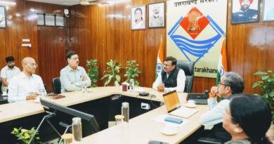 कार्मिक एवं वित्त विभाग को सम्बन्धित विभागों के साथ समन्वय स्थापित कर विदेशी भाषा प्रशिक्षण कार्यक्रम के लिए एक समग्र प्रस्ताव तैयार करने के दिए निर्देश