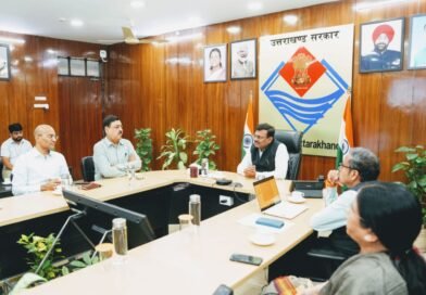 कार्मिक एवं वित्त विभाग को सम्बन्धित विभागों के साथ समन्वय स्थापित कर विदेशी भाषा प्रशिक्षण कार्यक्रम के लिए एक समग्र प्रस्ताव तैयार करने के दिए निर्देश